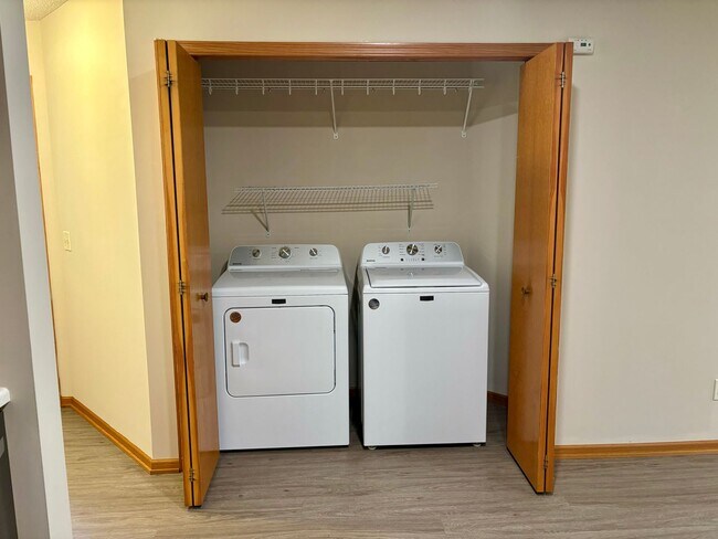 Foto del edificio - One Level Living ~ Wonderful Townhome