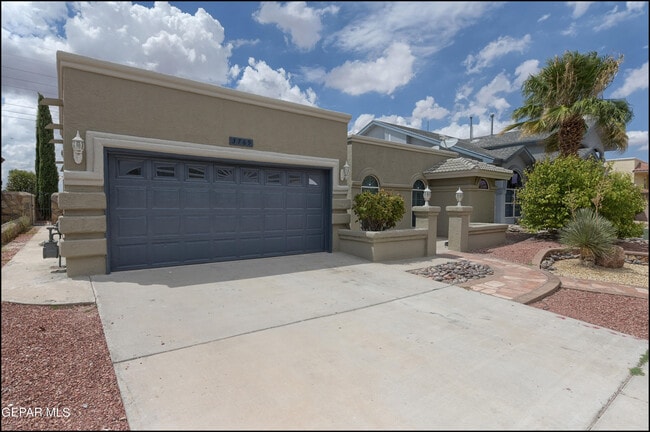 Building Photo - 3769 Tierra Isela Dr