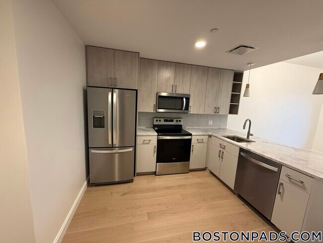 Foto del edificio - 55 Brighton Ave