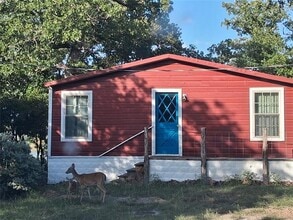 Building Photo - 160 Lake Point Dr