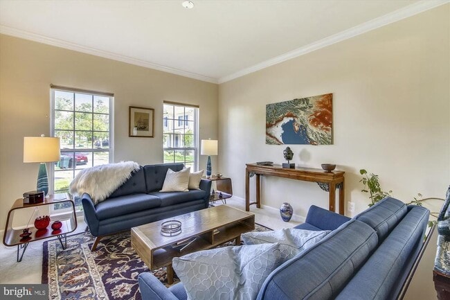 Foto del edificio - 350 Tannery Dr