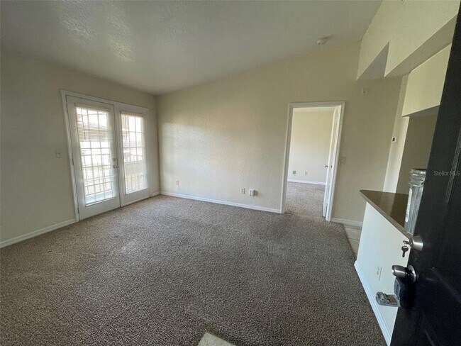 Building Photo - 2550 N Alafaya Trail