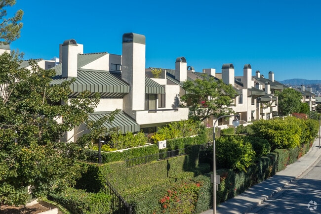 Century Hill Condominiums