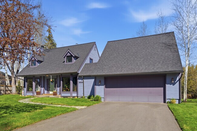 Foto del edificio - 2635 Little Kate Rd