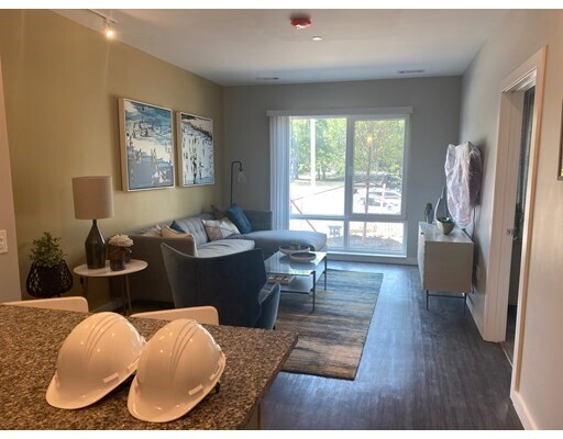 Building Photo - 254 Lynnway