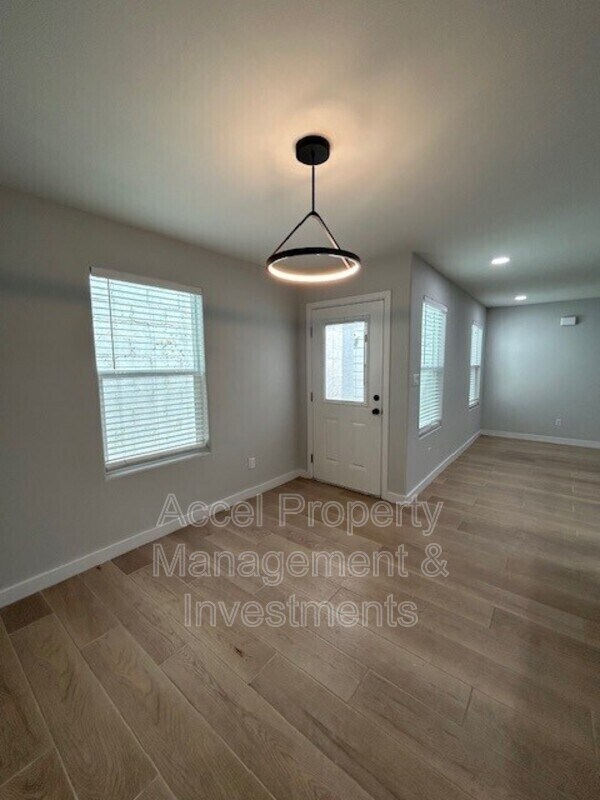 Foto del edificio - 6617 N 5th St