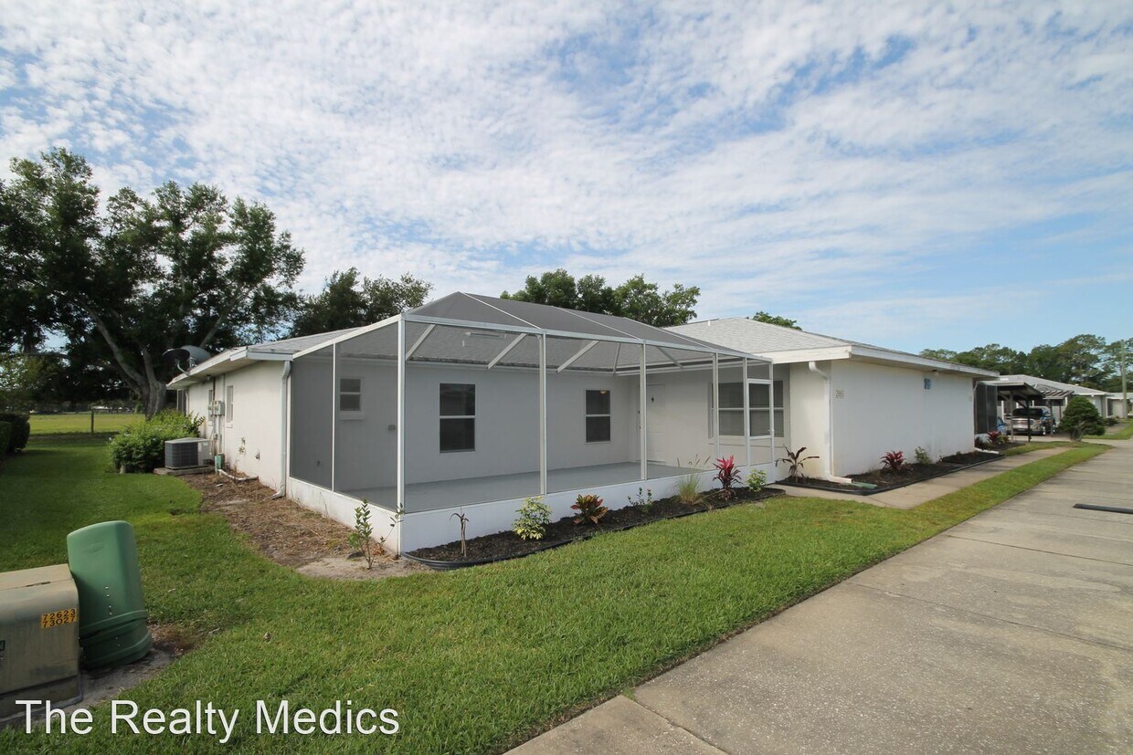 Primary Photo - 3 br, 2 bath House - 2965 Poplar Ave