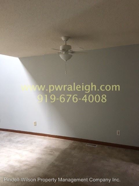 Foto del edificio - 3644 Top of the Pines Ct