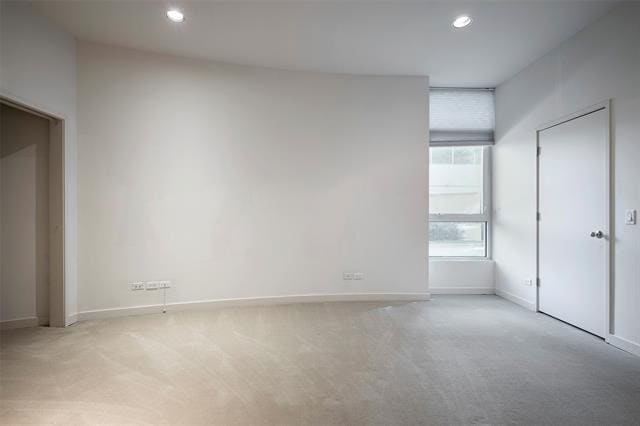 Building Photo - 3372 Miro Pl