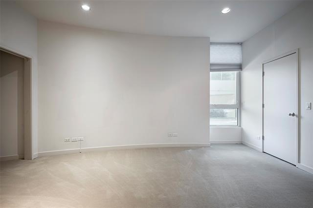 Foto del edificio - 3372 Miro Pl