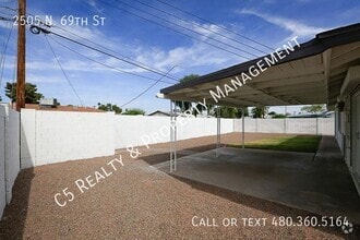 Building Photo - 2505 N 69th St