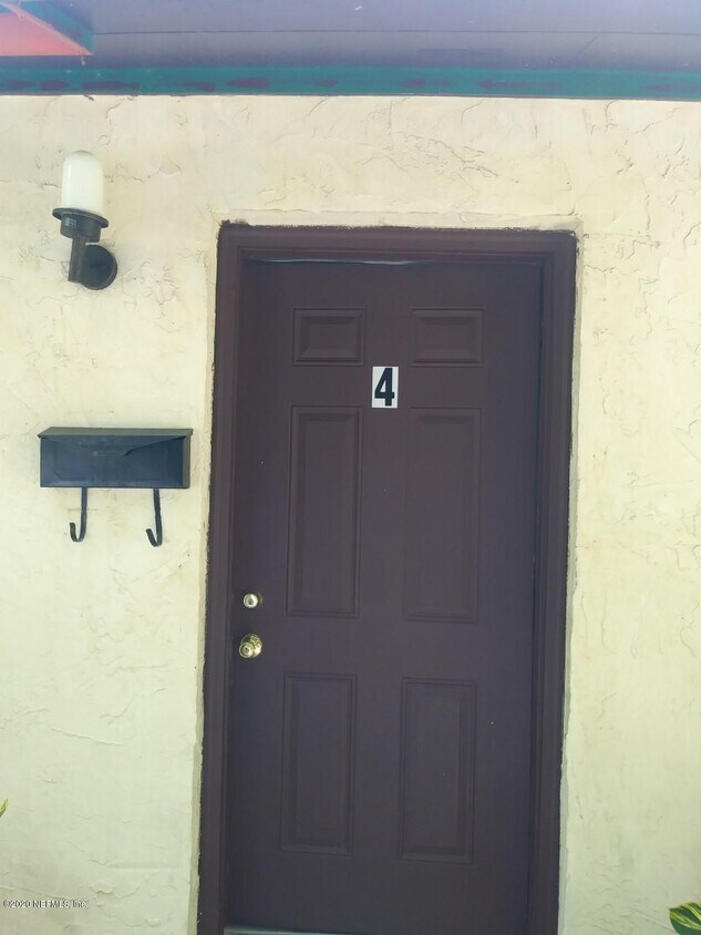 Primary Photo - 1515 Pullen Rd