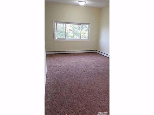 Primary Photo - 255 N Newbridge Rd