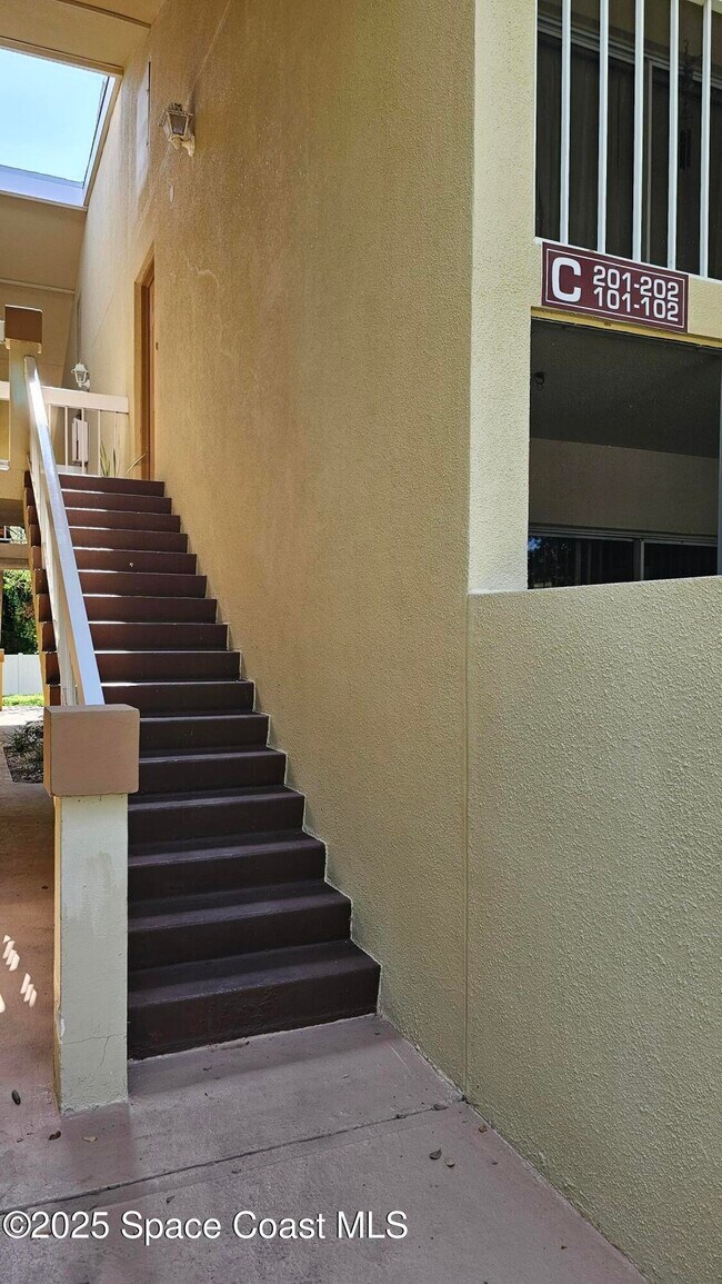 Foto del edificio - 1641 Sunny Brook Ln