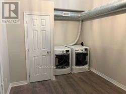 Photo du bâtiment - 330 Marlee Ave