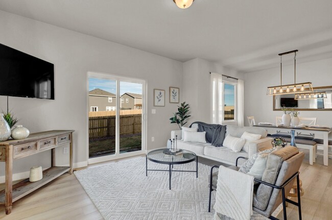 Foto del edificio - BRAND NEW HOME MINUTES FROM FORT CARSON AN...