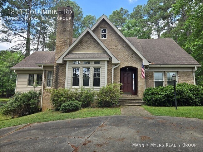 Building Photo - 1811 Columbine Rd