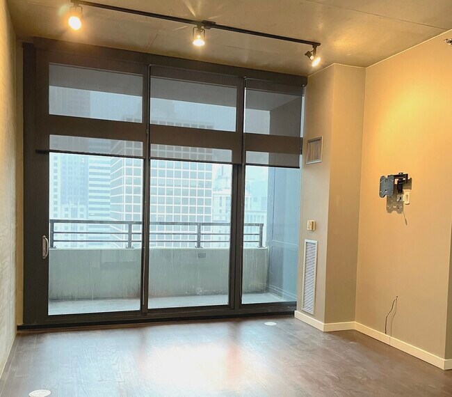 Foto del edificio - 235 W Van Buren St