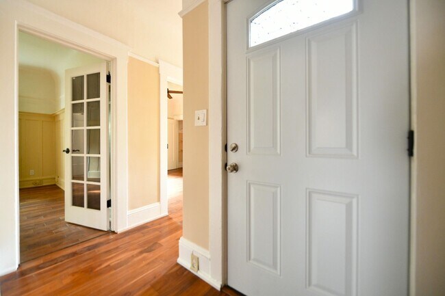 Foto del edificio - 3061-3061 Adeline St
