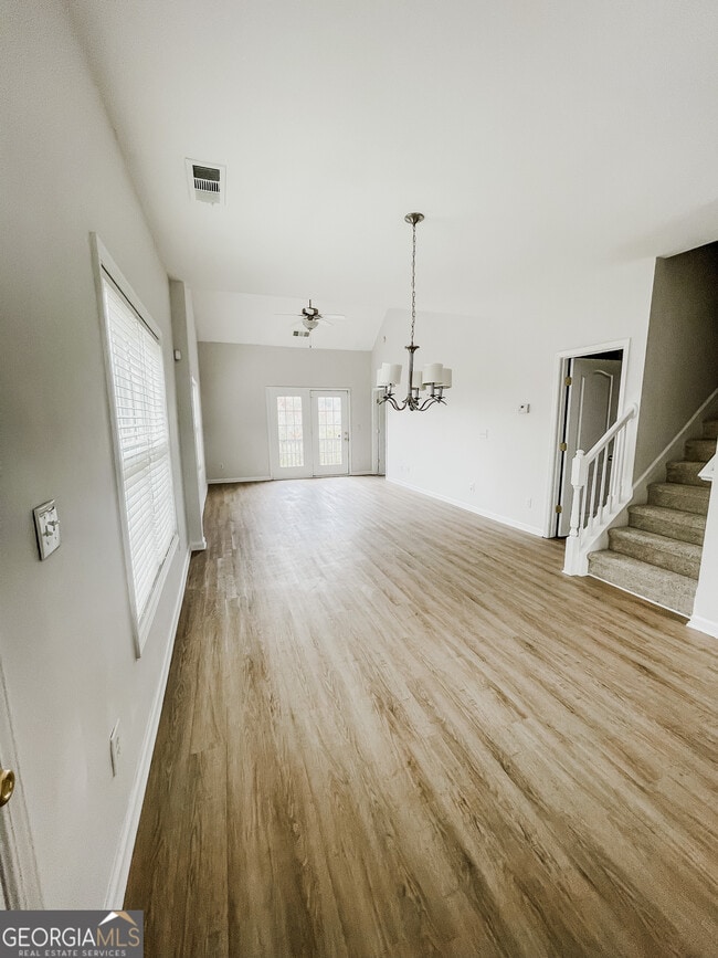 Building Photo - 2418 Suwanee Pointe Dr