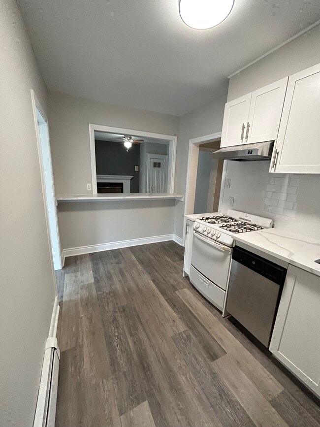 Building Photo - Trendy 2 Bedroom in the Heart of Locke St South
