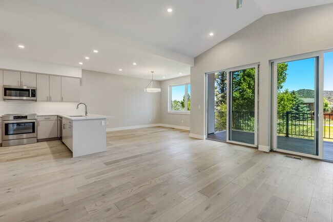 Foto del edificio - 410 Jewels Ln