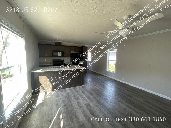 Foto del edificio - 3218 US 82-R207