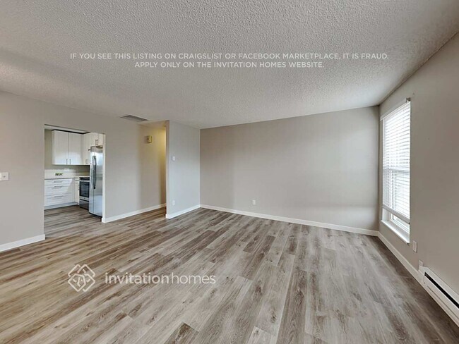 Building Photo - 18339 E Iowa Dr