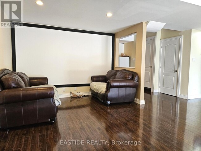 Building Photo - 33 Valmont Ave