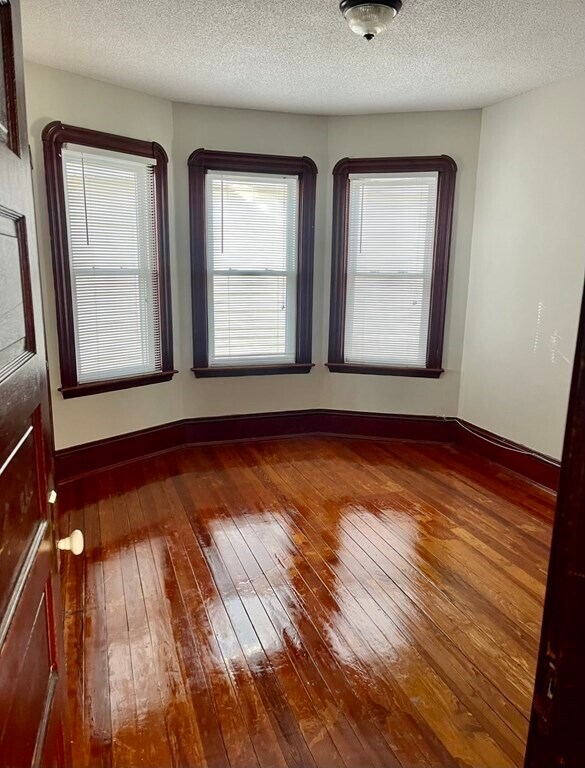 Foto del edificio - 246 Whitman St
