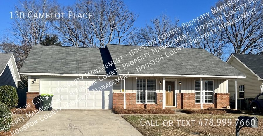 Foto principal - "Charming 3-Bedroom Home in Warner Robins,...