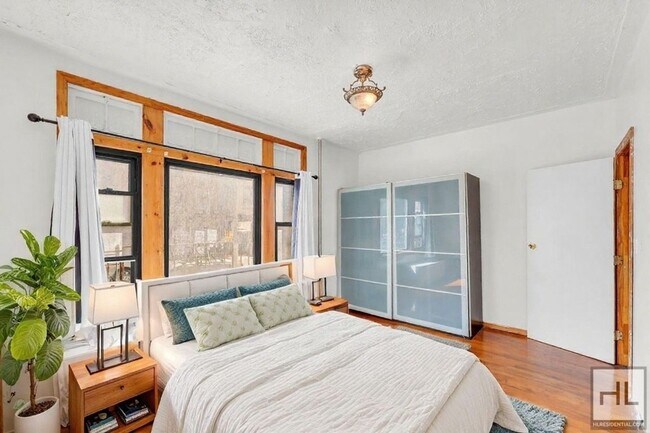 Foto del edificio - 14th St