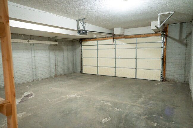 Building Photo - 1727 N 57th Ave