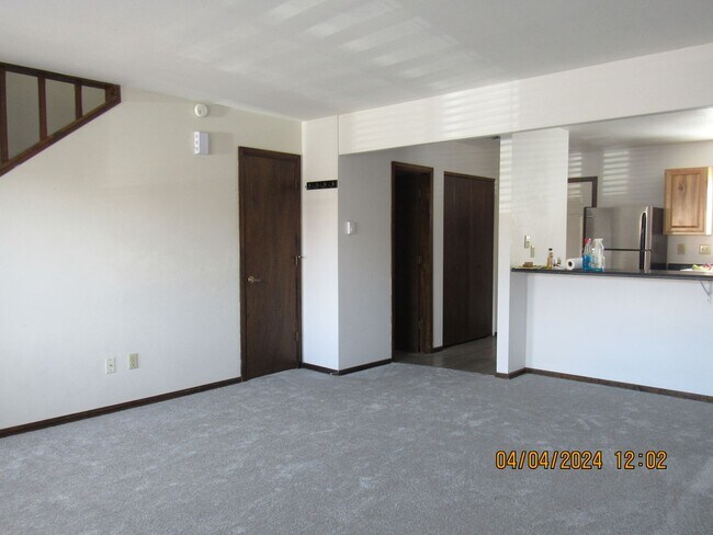 Foto del edificio - Two-Level Townhome