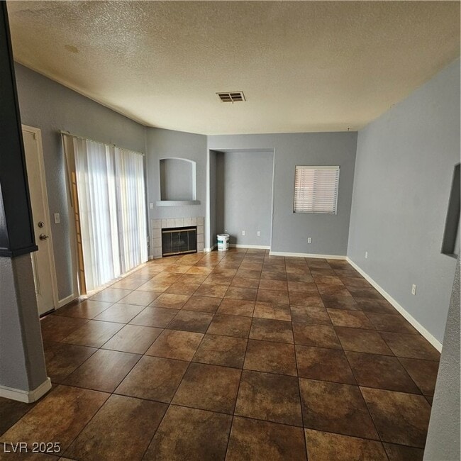Foto del edificio - 4730 E Craig Rd