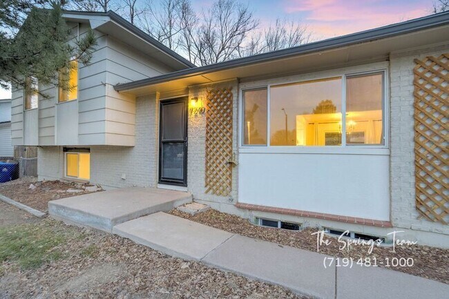 Foto del edificio - 7240 Sullivan Cir