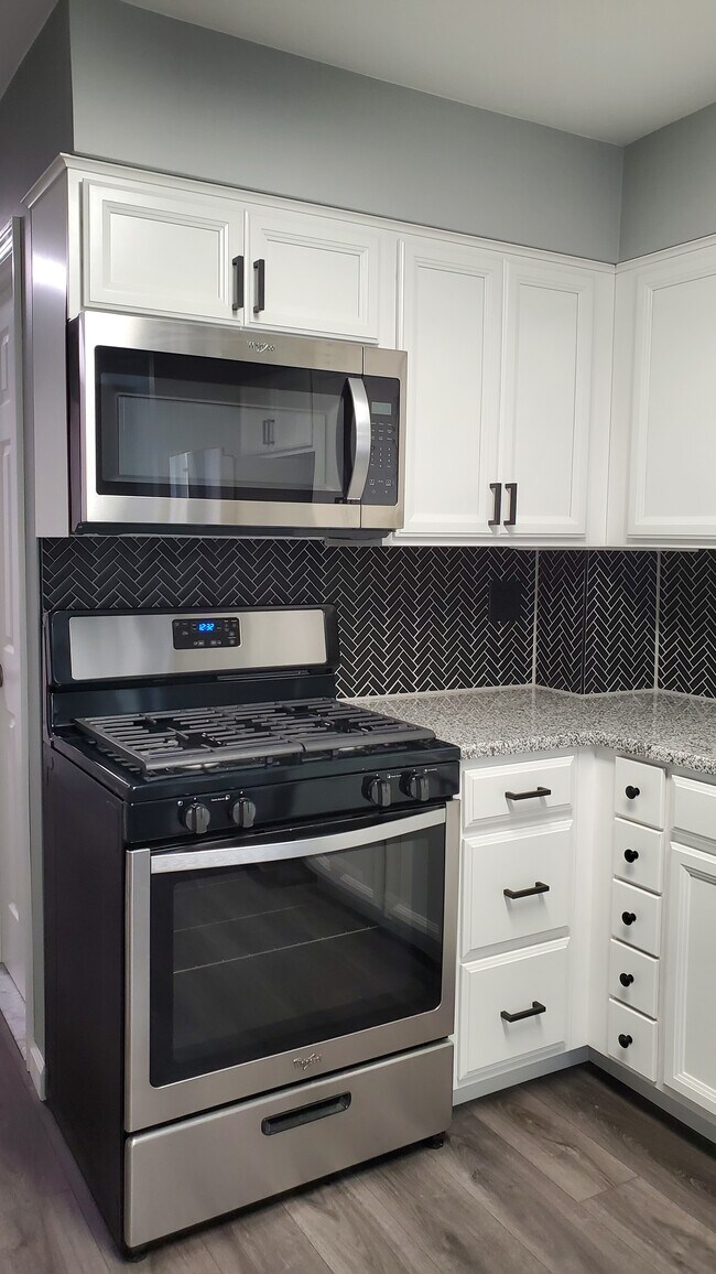 Kitchen 2 - 10117 108th St