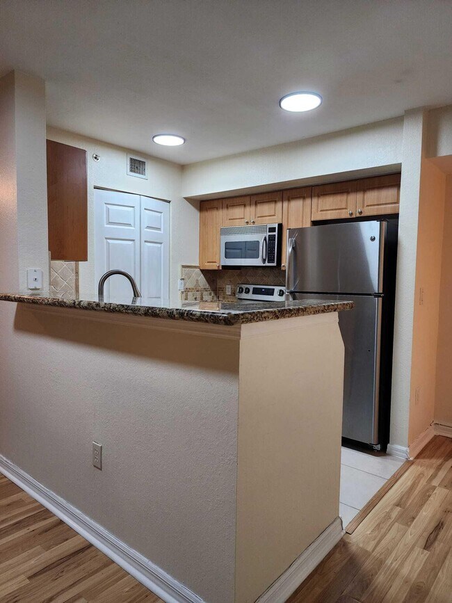 Building Photo - 6777 Heritage Grande