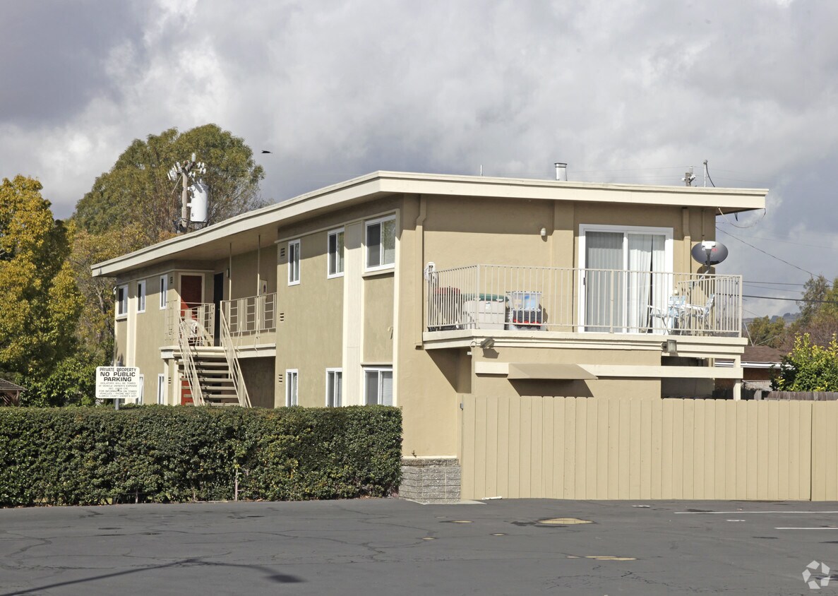 25762590 Grove Way, Hayward, CA 94546 Apartments in Hayward, CA