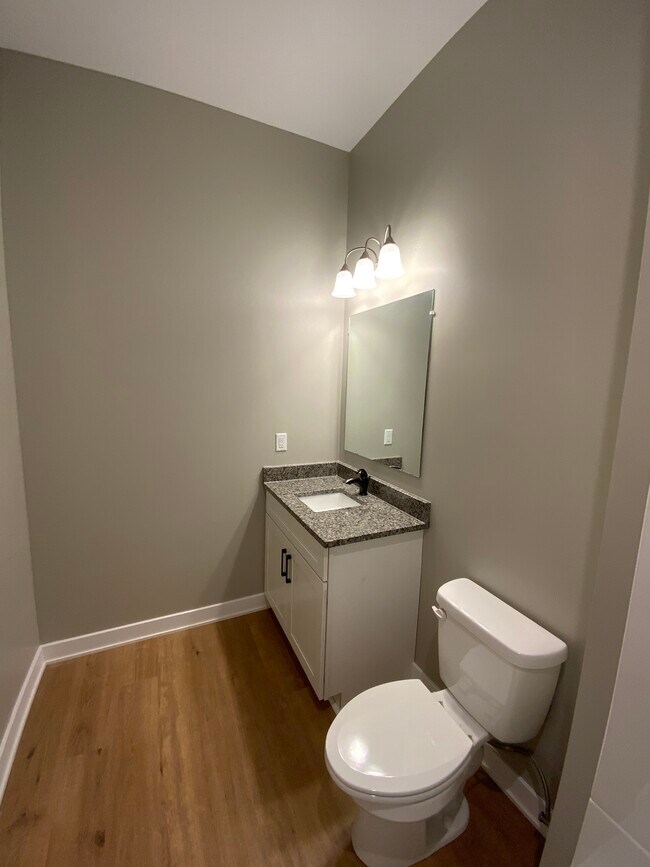 712 S Lakeshore Blvd Unit None, Marquette, MI 49855 Condo for Rent in