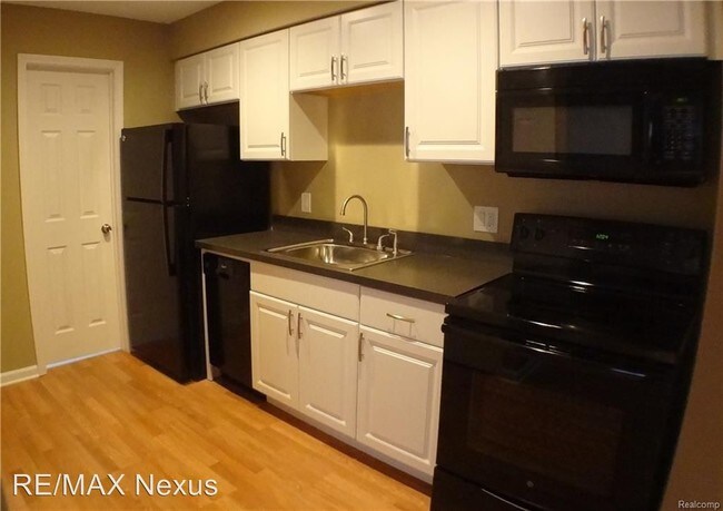 Foto del edificio - 1 br, 1 bath Apartment - 2639 Columbia #2