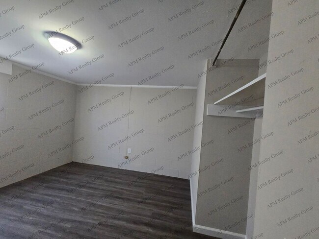 Foto del edificio - Renovated two bedroom near Harden Street
