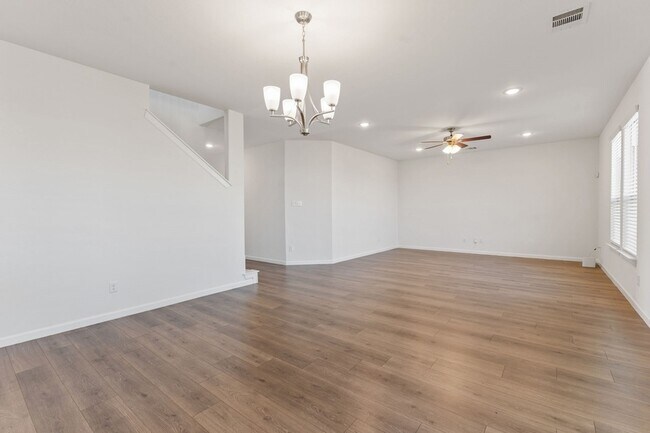 Foto del edificio - 4769 Tanglewood Dr