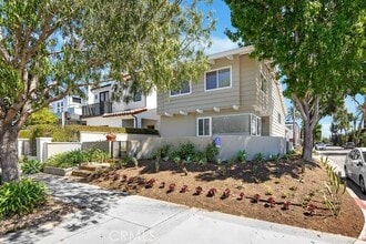 Building Photo - 500 Larkspur Ave