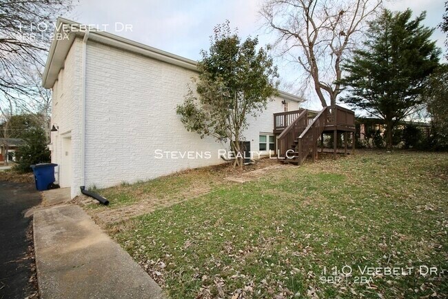 Building Photo - 110 Veebelt Dr