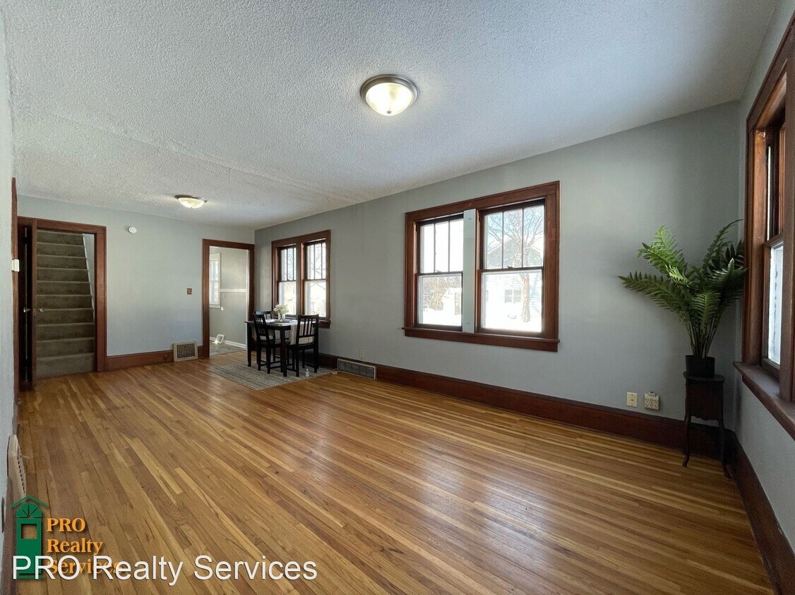Primary Photo - 3 br, 1 bath House - 807 Pedersen St
