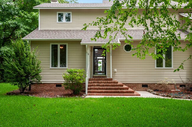 Building Photo - 104 Balboa Ct