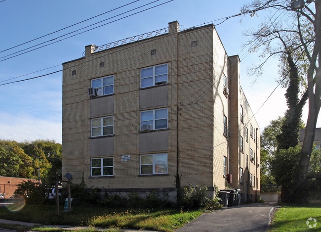 Primary Photo - 2334 Kemper Ln