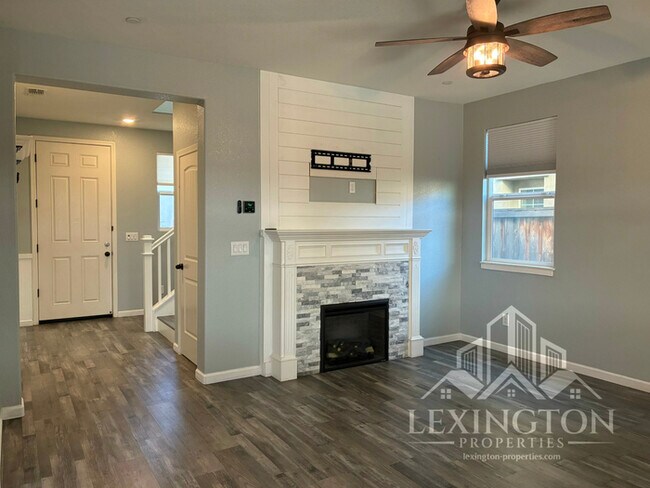 Foto del edificio - Elegant, 3BD/2.5BA, Sacramento Home in Nat...