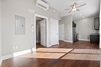 Building Photo - 621 E M L King Blvd